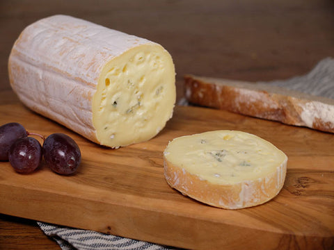 Blaue Stunde, weicher Bio-Blauschimmelkäse